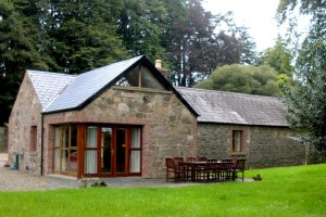 Mount Cashel Lodge-Stables